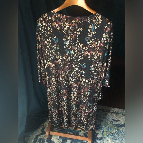 Floral Maternity Nursing Midi Dress - Picture 2 of 6